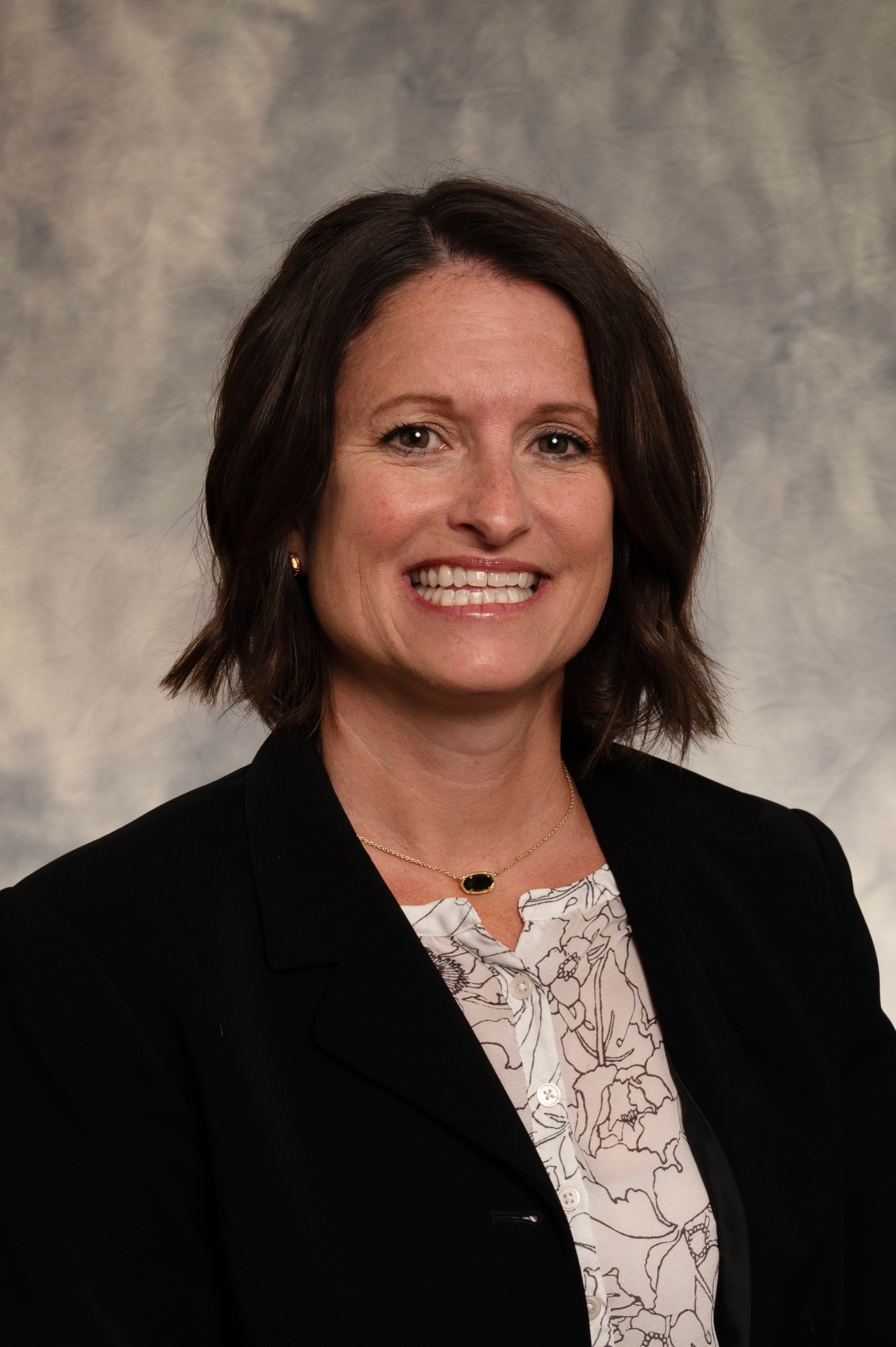 Headshot of Kathy Carnes