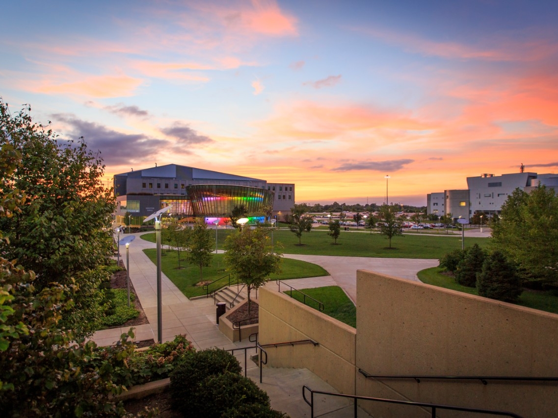 Cybersecurity symposium attendees
